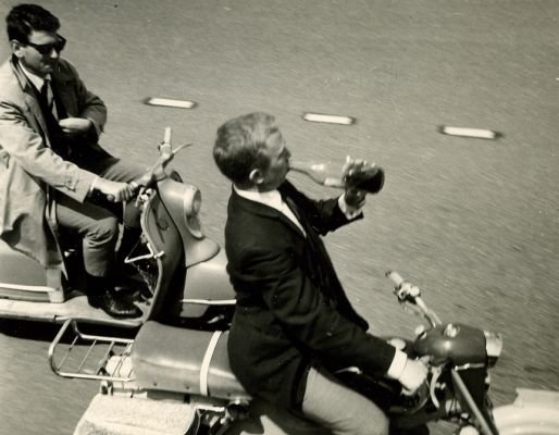 fbijbachalaureaathuubdriessenenkantjesjangielisgemotoriseerddrinkenvantoonenjan.jpg